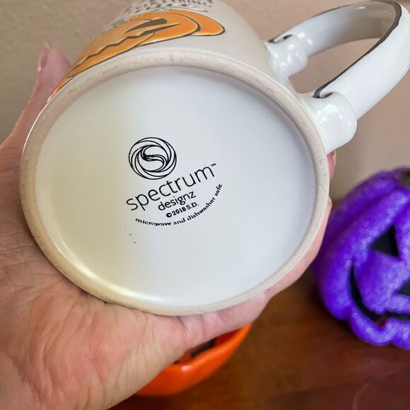 Halloween Spectrum Mugs Popcorn Pumpkins Pottery Barn Pumpkin - Picture 11 of 16